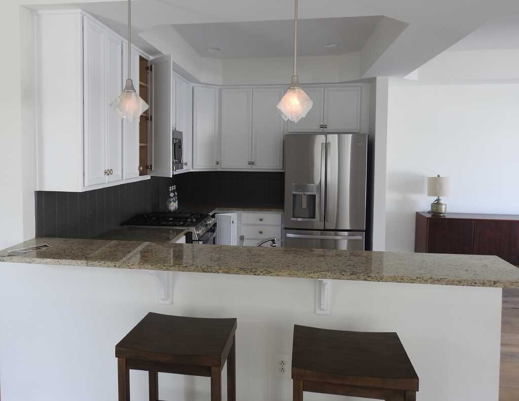 Kitchen painting project by Artist Keith Lutz Painting